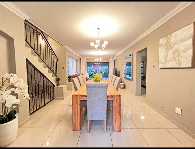 3 BEDROOM HOUSE FOR SALE IN FEATHERBROOKE ESTATE